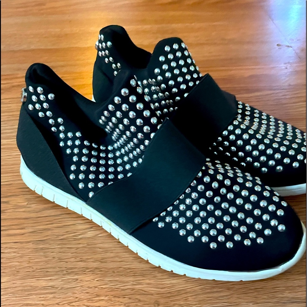 Steve Madden black with silver studs sneakers